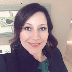 Meet your Posher, Tonia